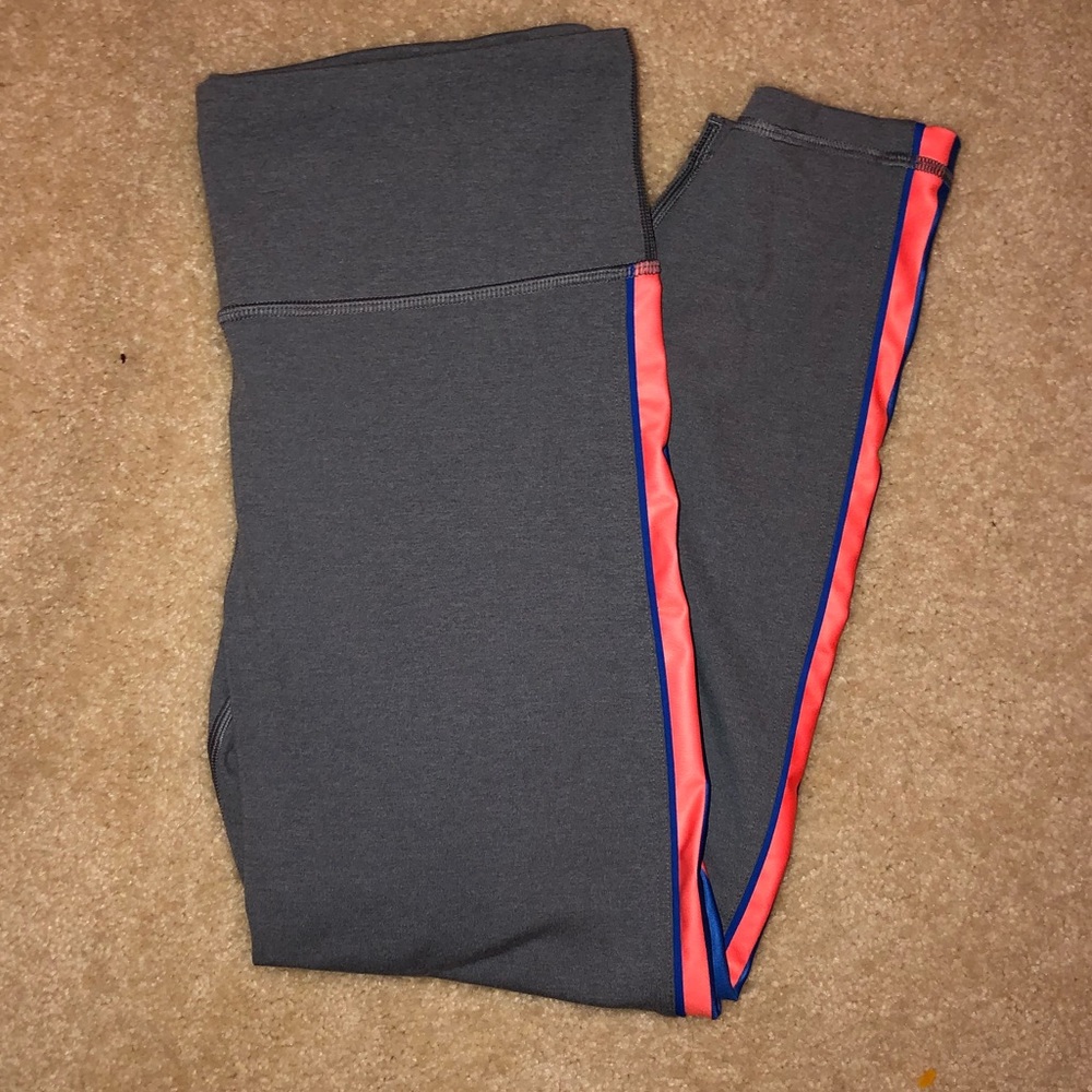Gap Athletic Gray Black Out Work Out Yoga Legging
